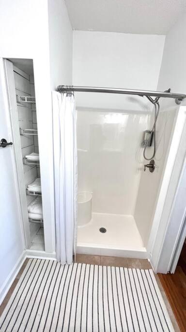 Walk To The Beach-Sleeps 10 And Golfcart Миртъл Бийч Екстериор снимка